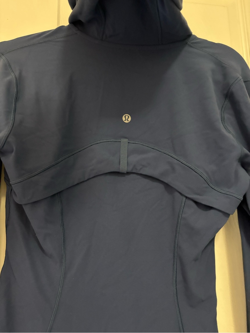 Lululemon hooded define jacket pitch blue *has small flaw - see description* - Picture 5 of 6